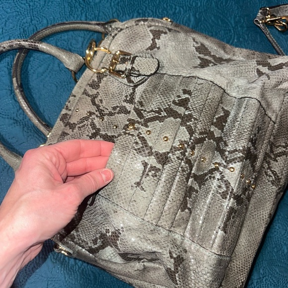 Large Via Spiga Snake print Shoulder bag 3 compartment bonus strap - Picture 6 of 12